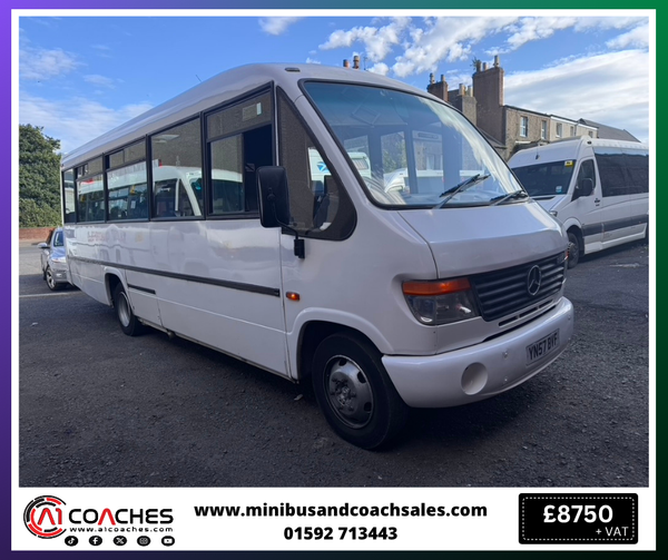 2008 Mercedes Vario 813 Beaver