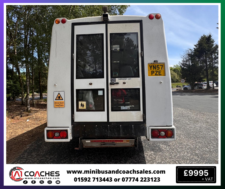 2008 Mercedes Vario 813 Beaver (YN57 PZE)